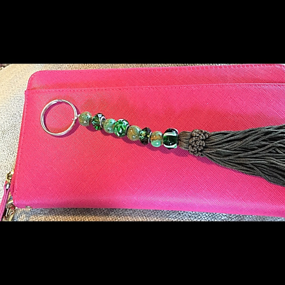FINAL…Irish Green Key Chain.  Luck of Irish - Picture 8 of 8